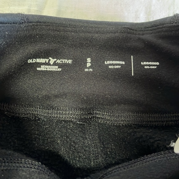 Fleece lined Old Navy Active leggings size small (6/7) - Picture 2 of 4